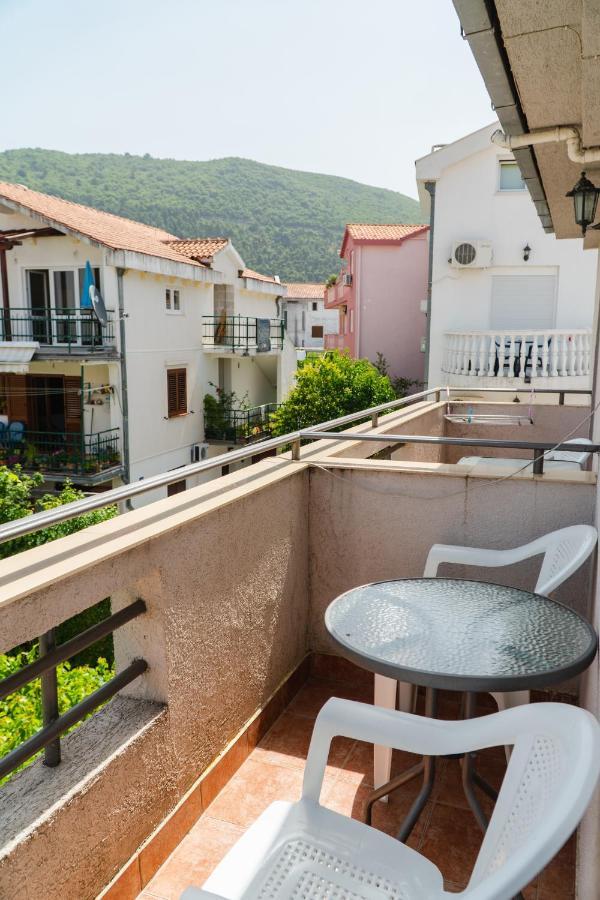 Guest House Buskovic Budva Eksteriør billede
