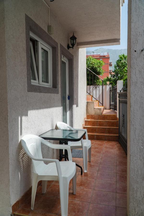 Guest House Buskovic Budva Eksteriør billede