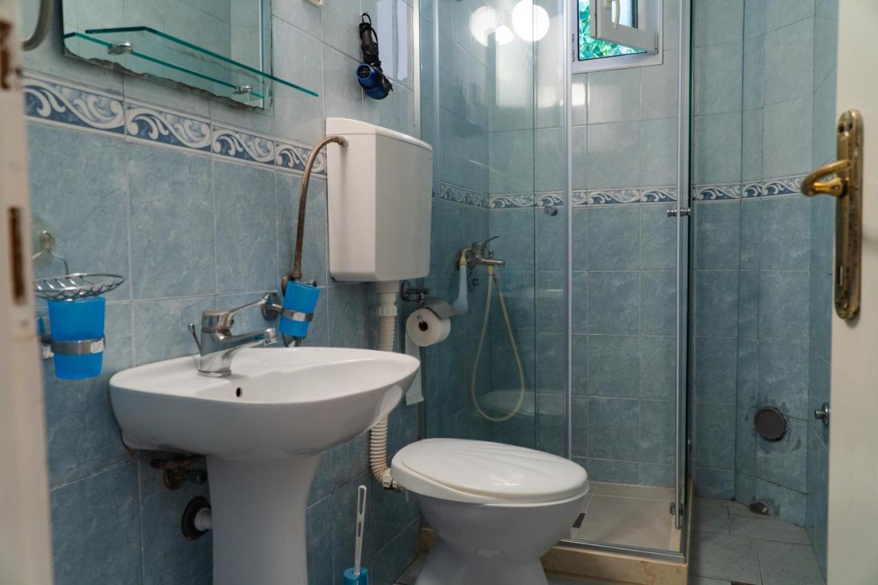 Guest House Buskovic Budva Eksteriør billede