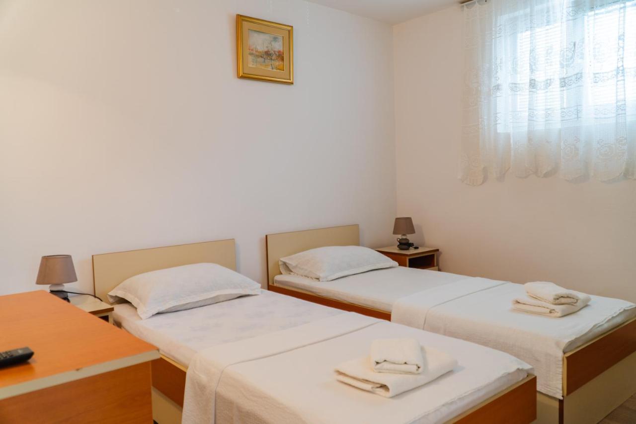 Guest House Buskovic Budva Eksteriør billede