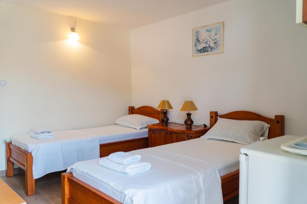 Guest House Buskovic Budva Eksteriør billede