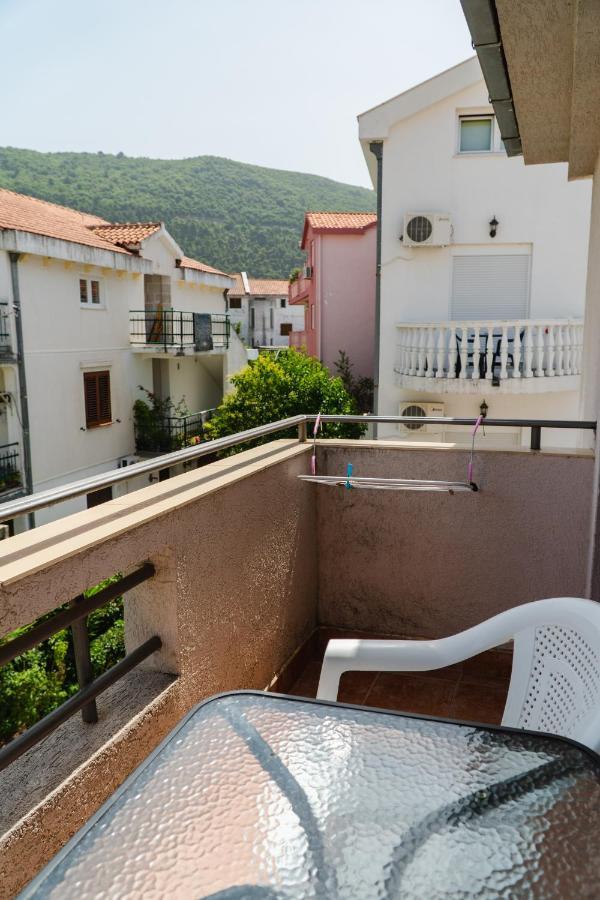 Guest House Buskovic Budva Eksteriør billede