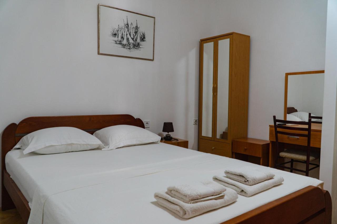 Guest House Buskovic Budva Eksteriør billede